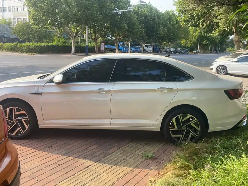Volkswagen Sagitar — миниатюра 11