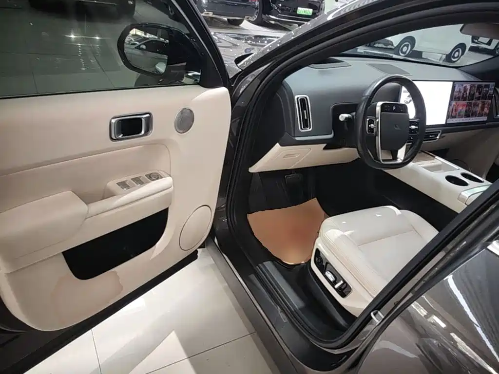 Li Auto Li L7 — миниатюра 16
