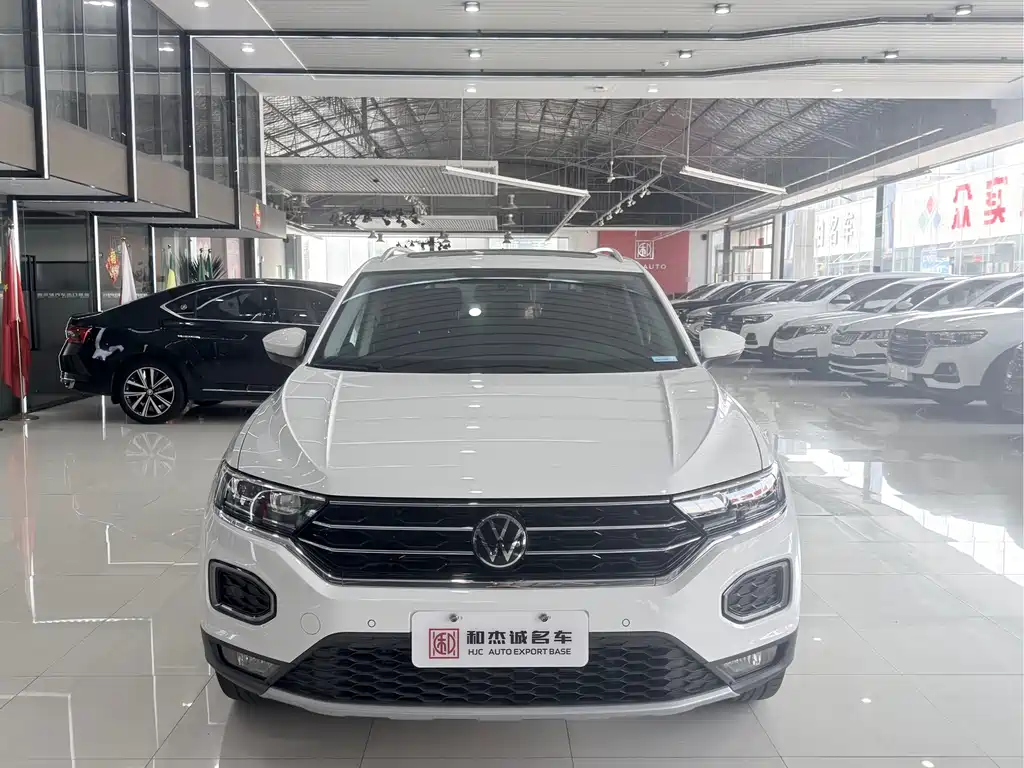 Volkswagen T-Roc — миниатюра 2