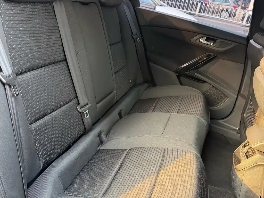 Peugeot 508 2.0L 2nd Anniversary Commemorative Auto Sunroof Classic Edition, фото 9