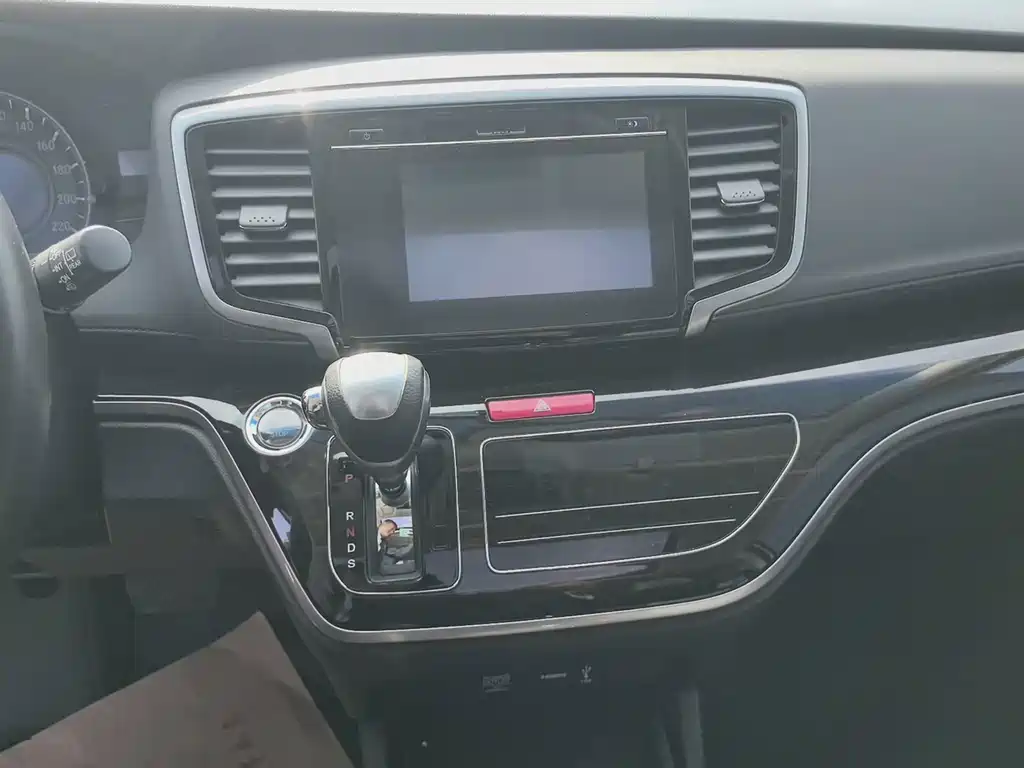 Honda Odyssey — миниатюра 17