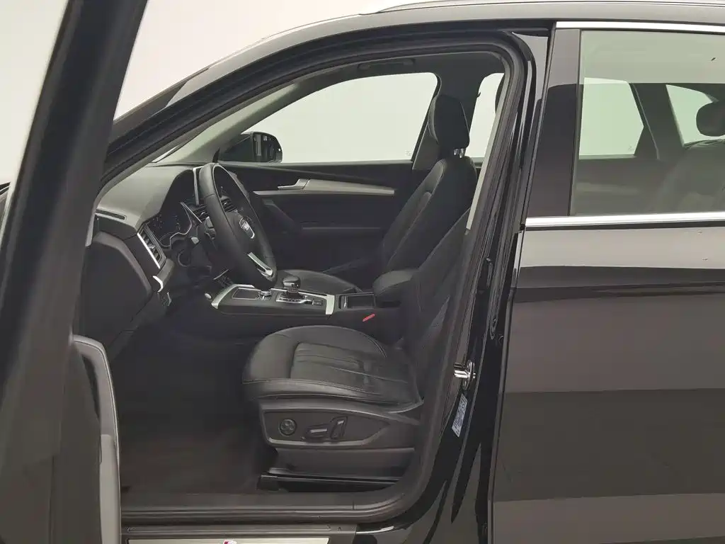 Audi Q5L — миниатюра 10