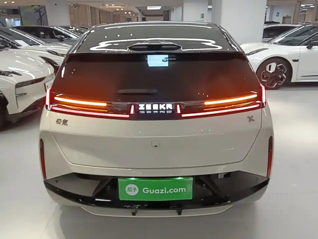 Zeekr X 2025 мест