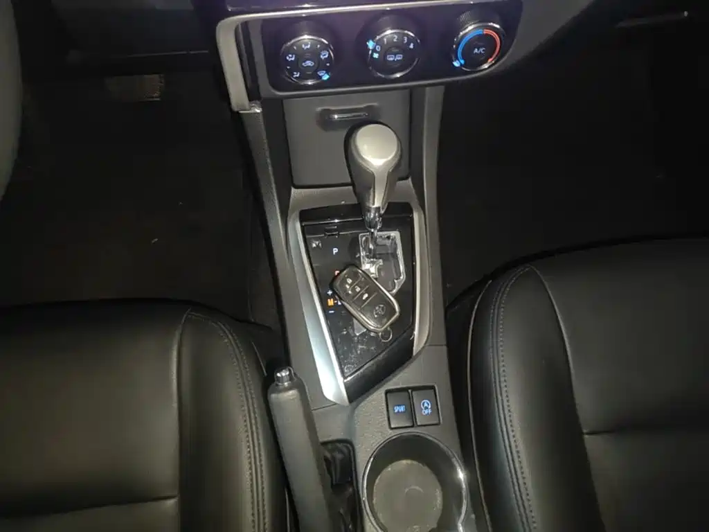 Toyota Corolla — миниатюра 14