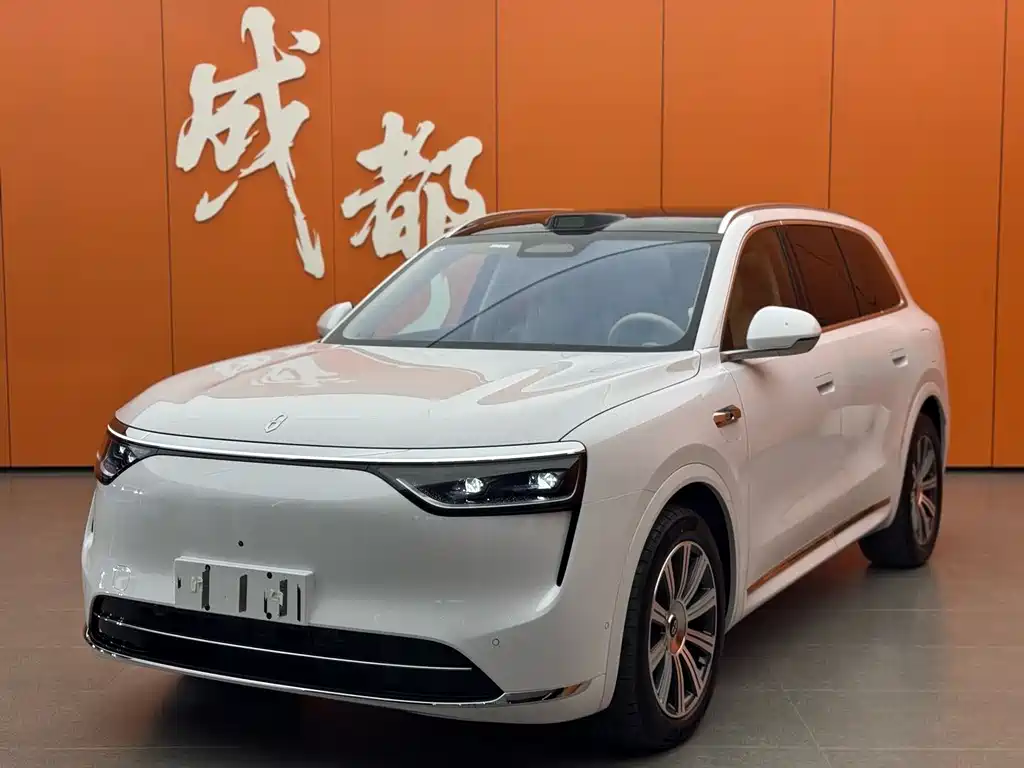 AITO ASK THE WORLD M8