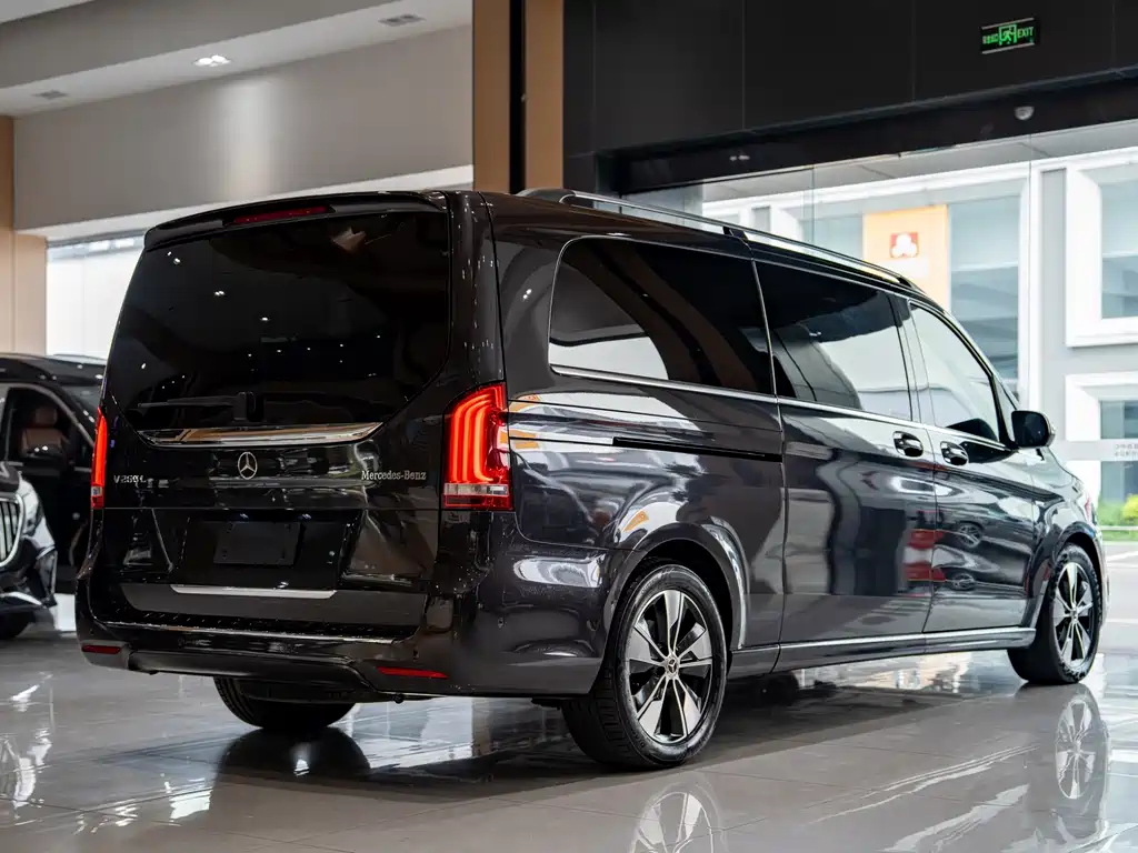 Mercedes-Benz V-Class — миниатюра 15