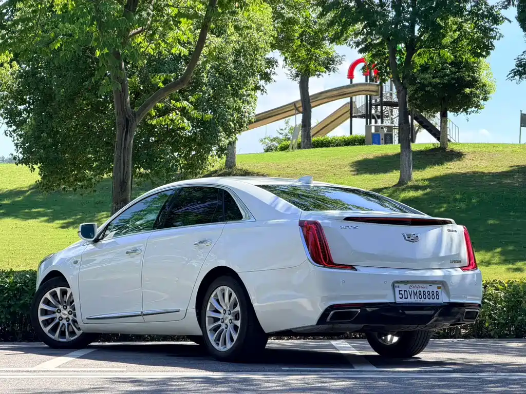 Cadillac XTS — миниатюра 5
