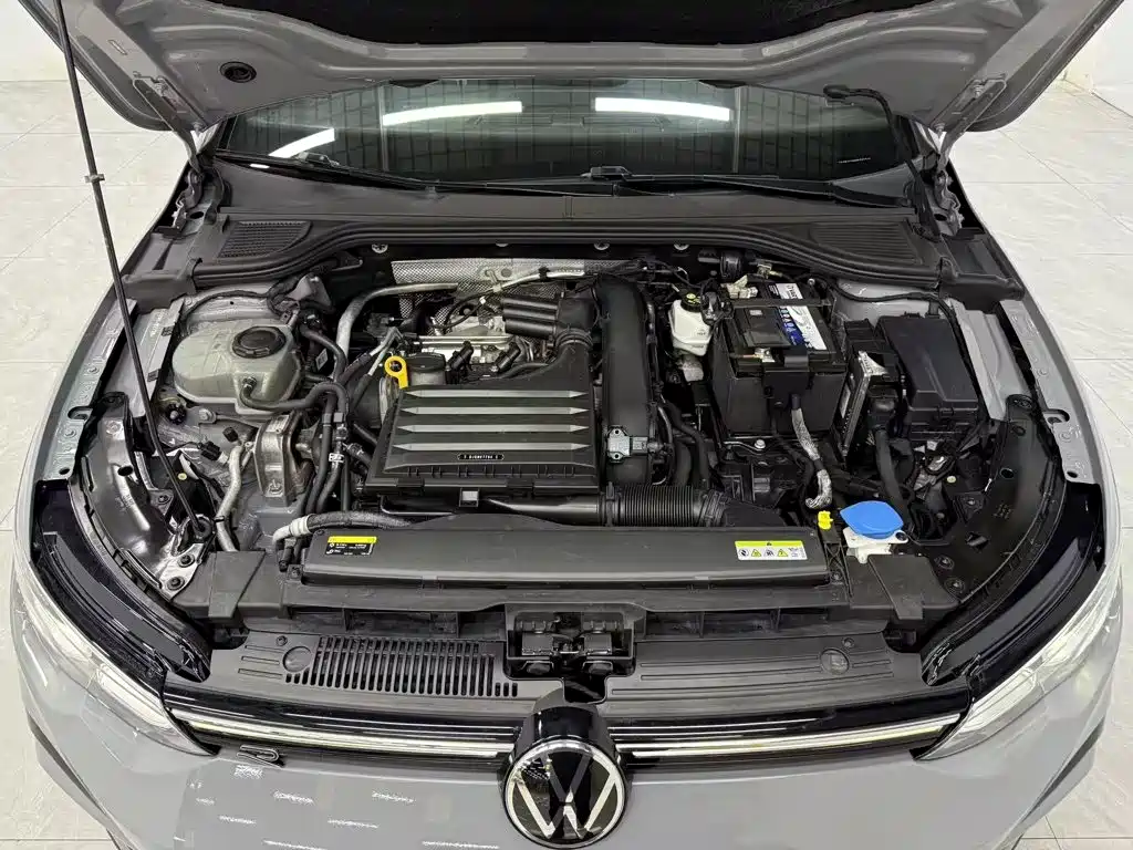 Volkswagen Golf — миниатюра 20