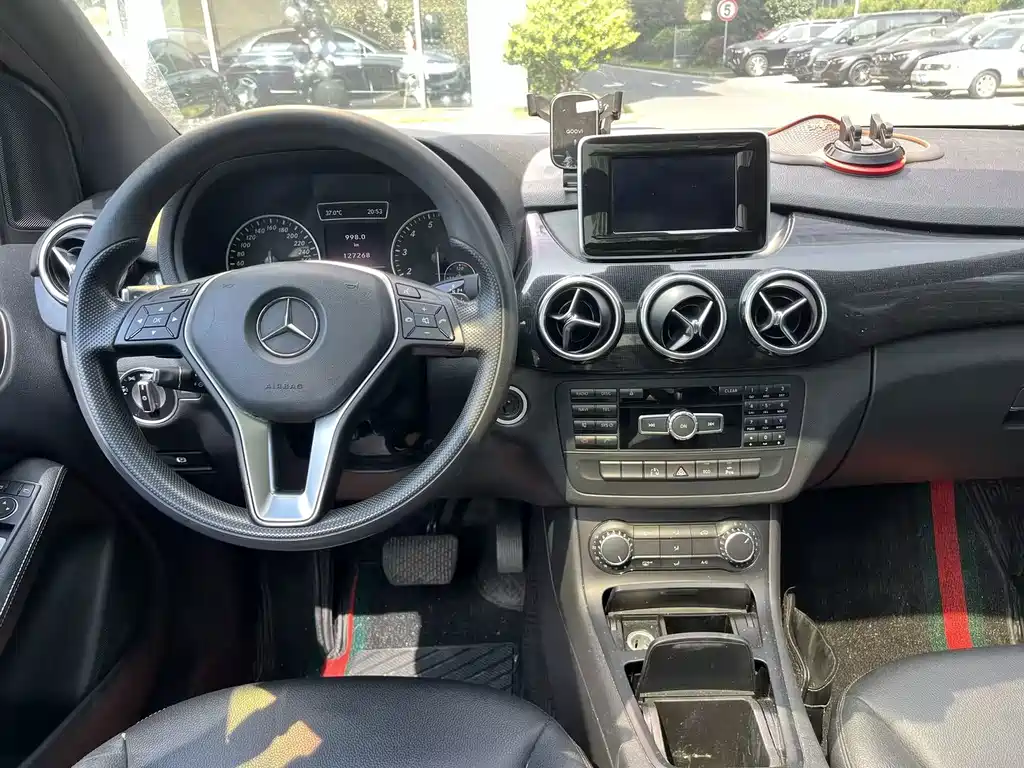 Mercedes-Benz B-Class — миниатюра 6
