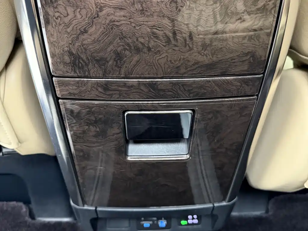 Toyota Vellfire 2019 2.5L HV Luxury