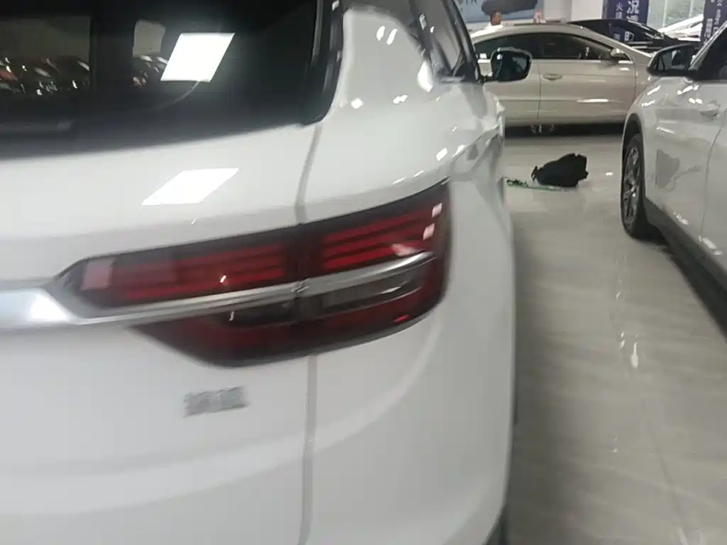 Geely Binyue — миниатюра 8