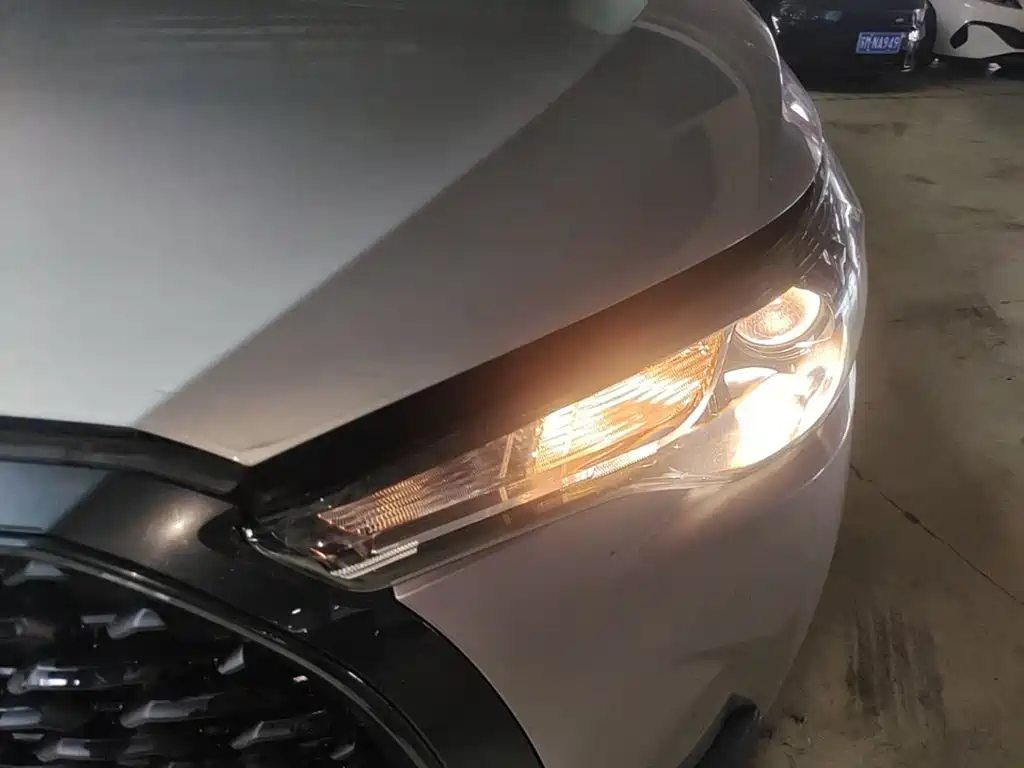 Toyota Corolla Cross — миниатюра 24