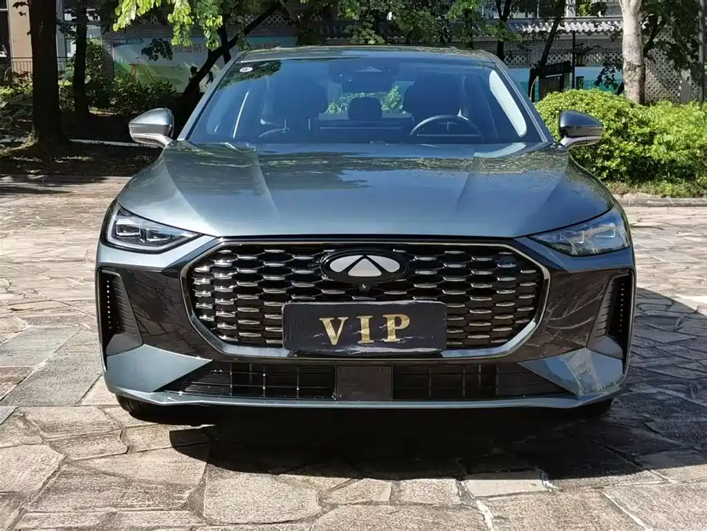 CHERY FENGYUN A8L