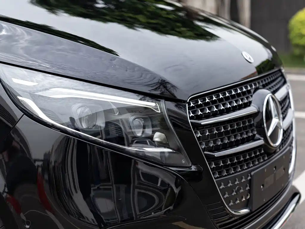 Mercedes-Benz V-Class — миниатюра 4