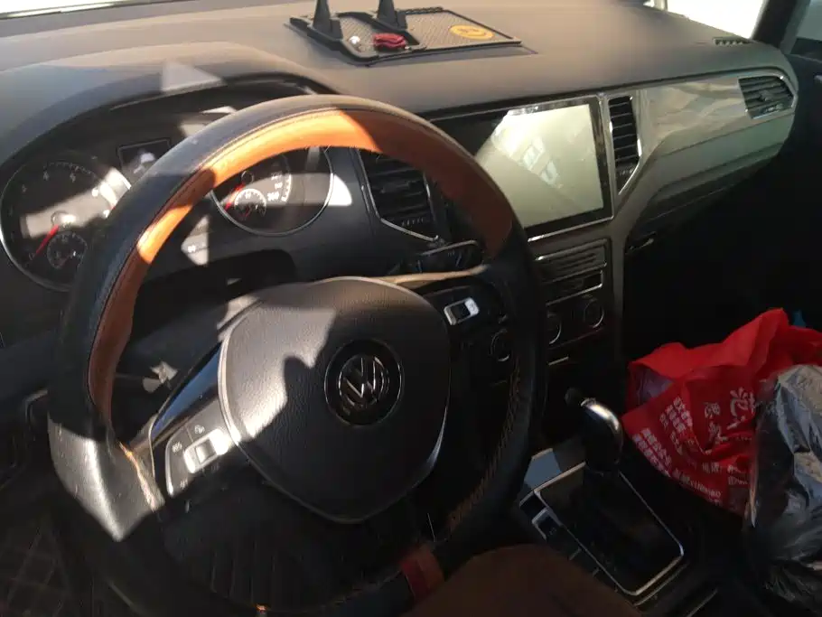 Volkswagen Golf Sportsvan — миниатюра 12
