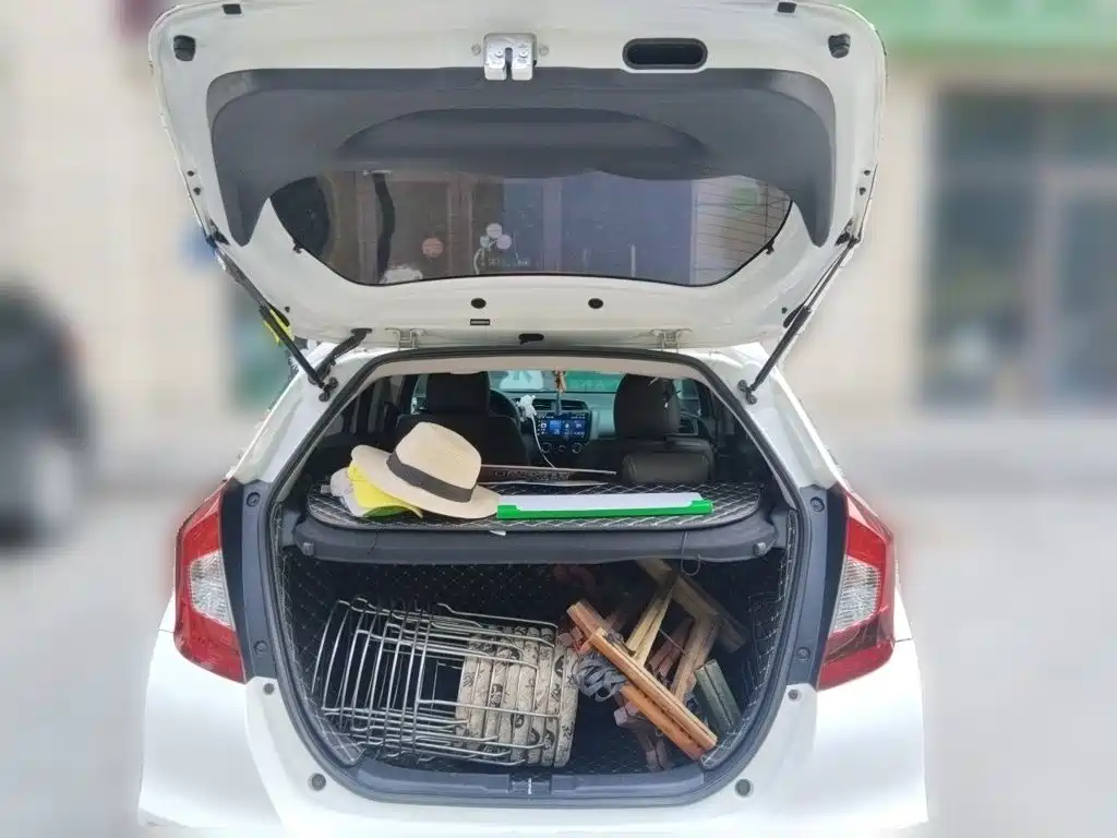 Honda Fit — миниатюра 15