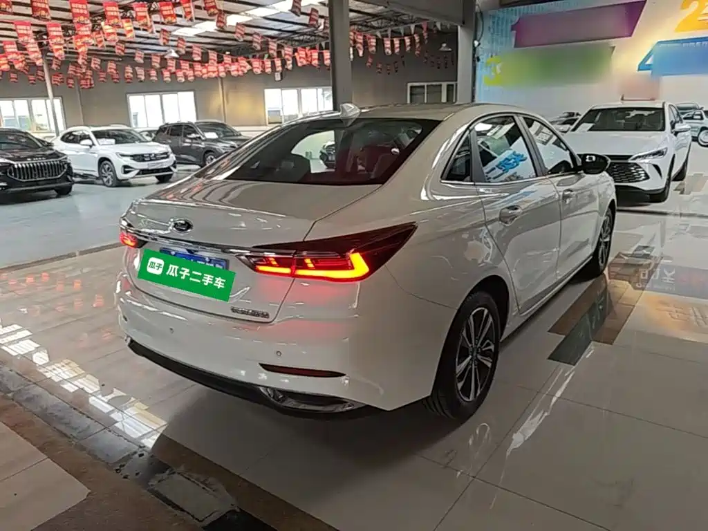 Ford Escort — миниатюра 7