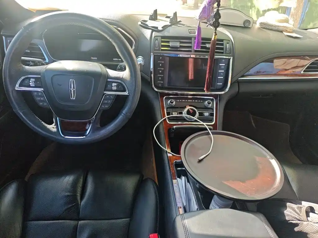 Lincoln Continental — миниатюра 5