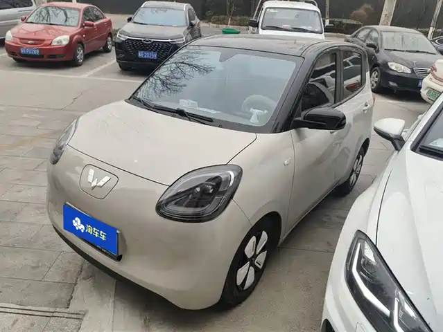 WULING HONGGUANG MINIEV 2025