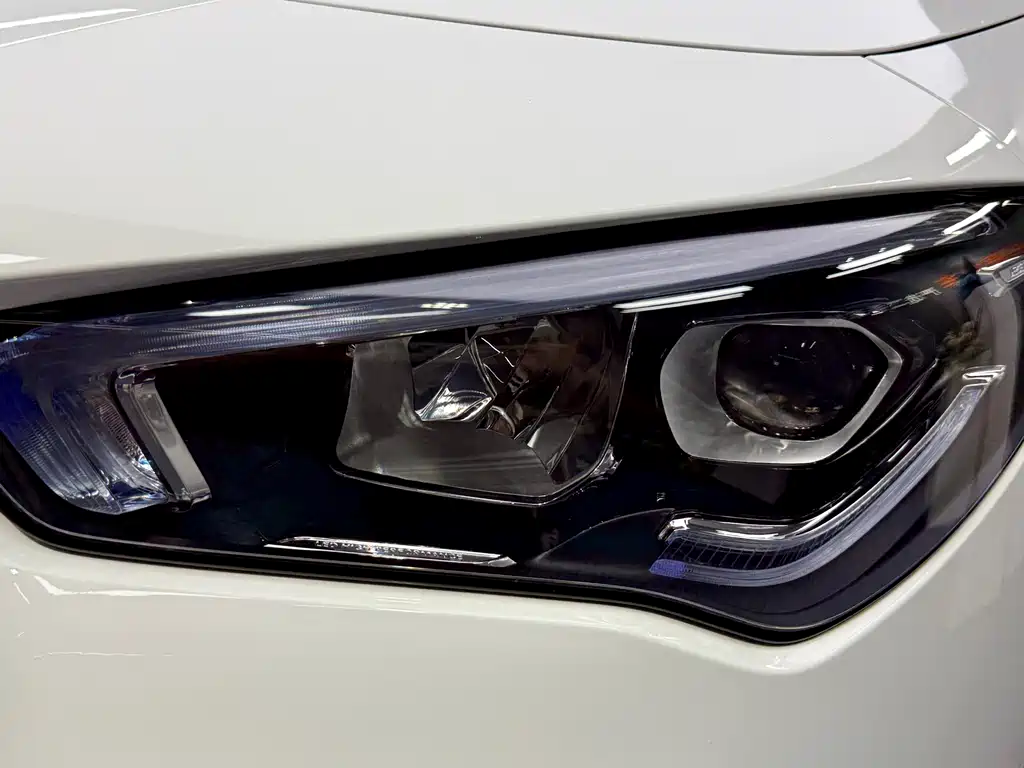 Mercedes-Benz CLA (Import) — миниатюра 4