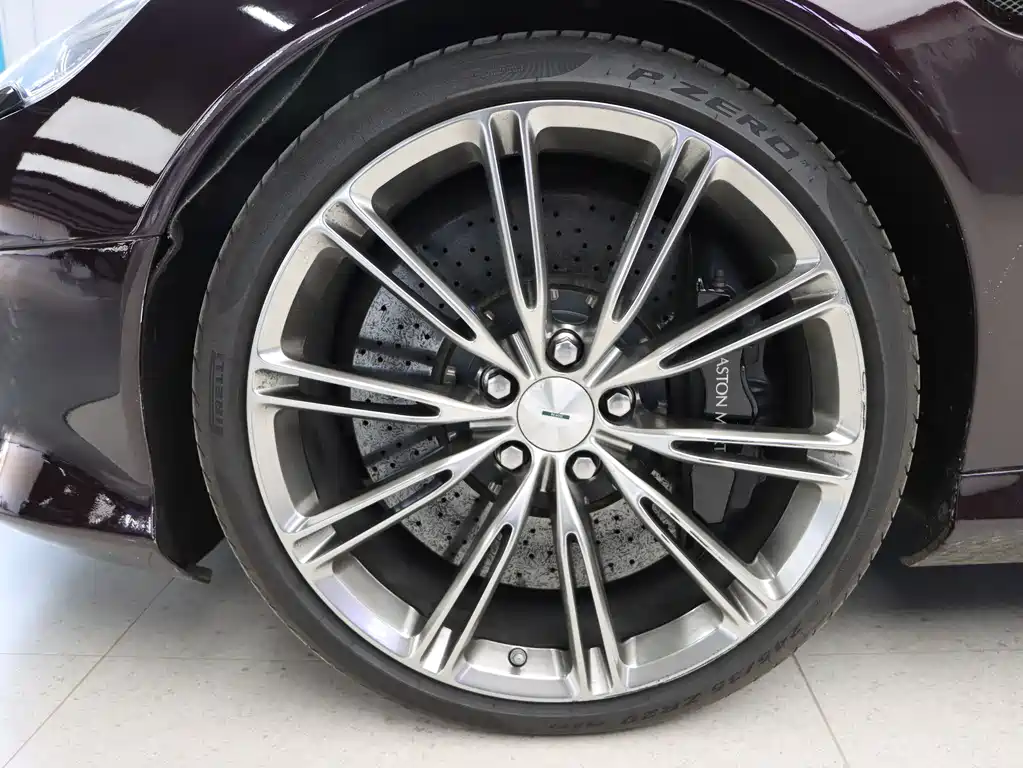 Aston Martin Virage 2012 6.0 Coupe