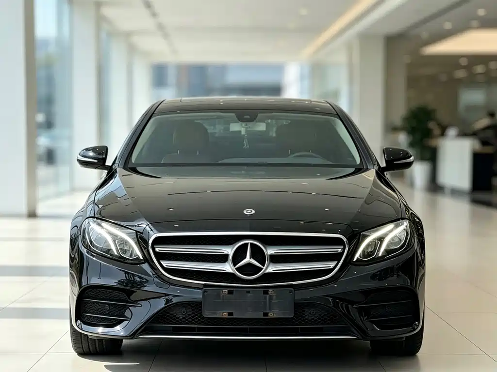 Mercedes-Benz E-Class — миниатюра 2