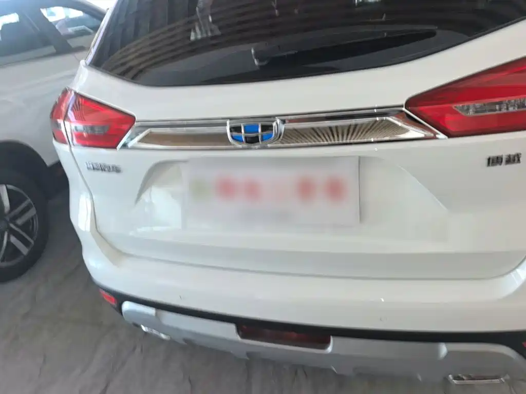 Geely Boyue — миниатюра 6