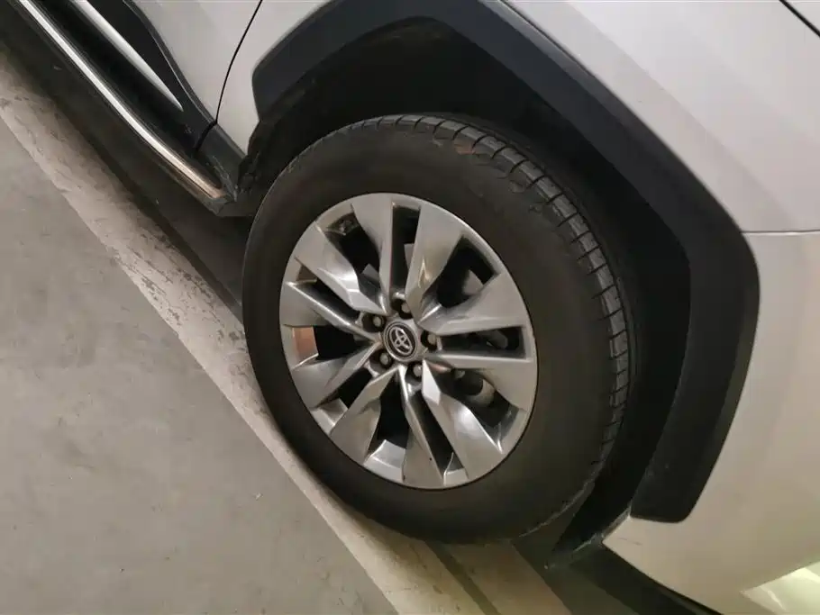 Toyota Wildlander 2022 2.0L CVT Luxury PLUS