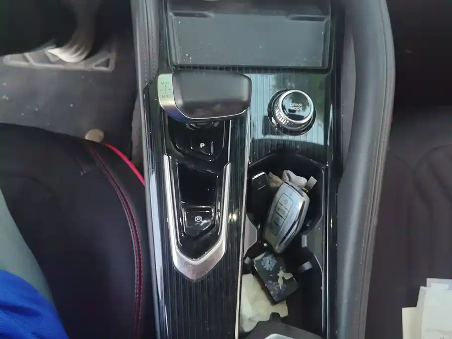 Geely Xingyue L — миниатюра 16