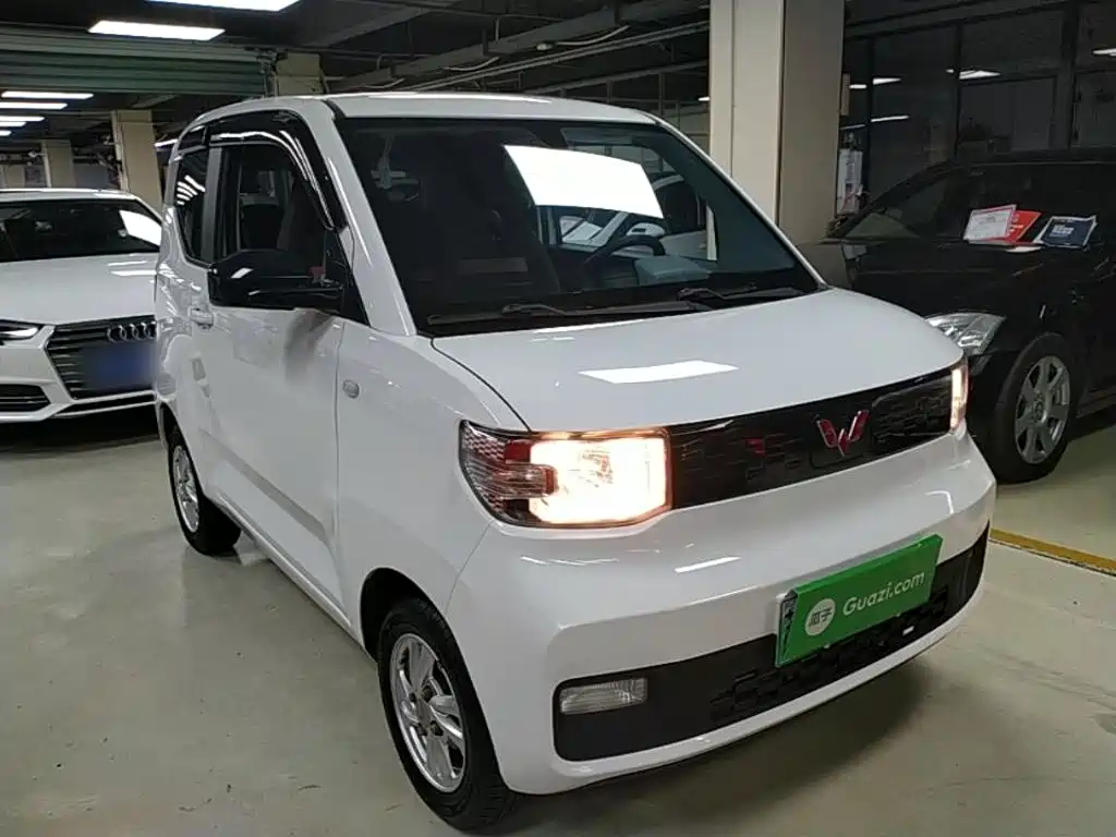 Wuling MINIEV — миниатюра 4