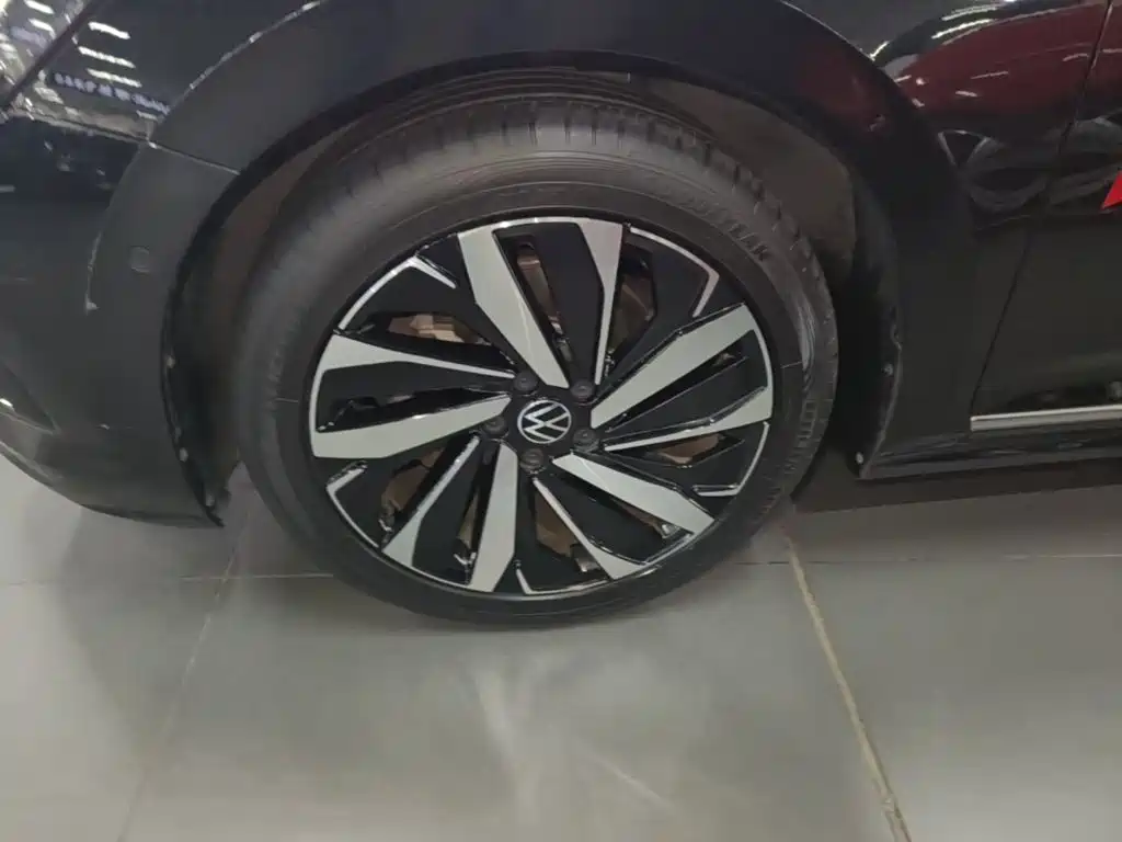 Volkswagen Passat — миниатюра 23