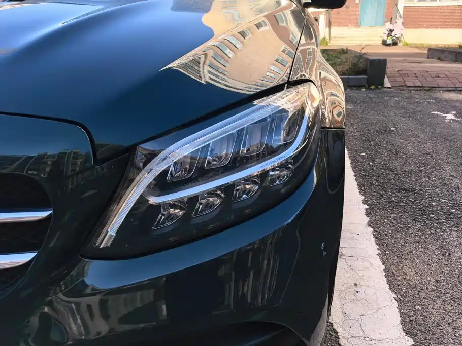 Mercedes-Benz C-Class — миниатюра 5