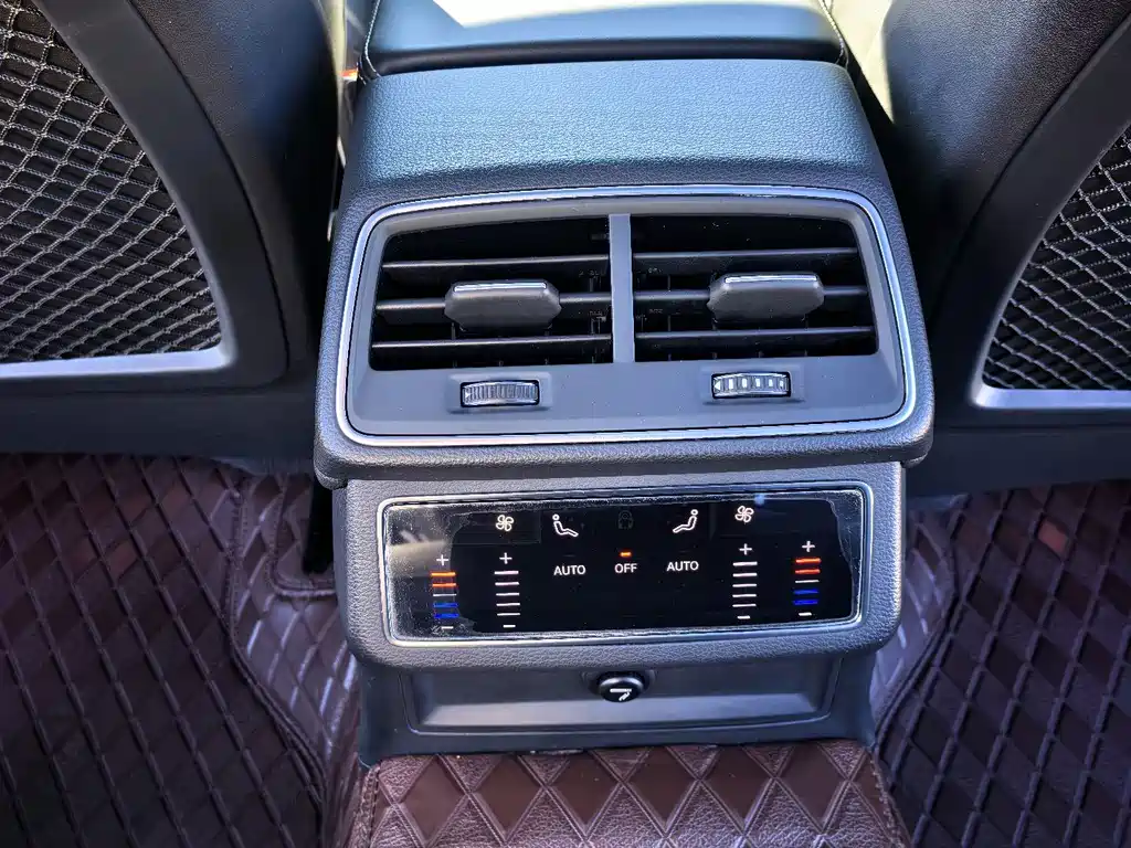Audi A6L — миниатюра 13