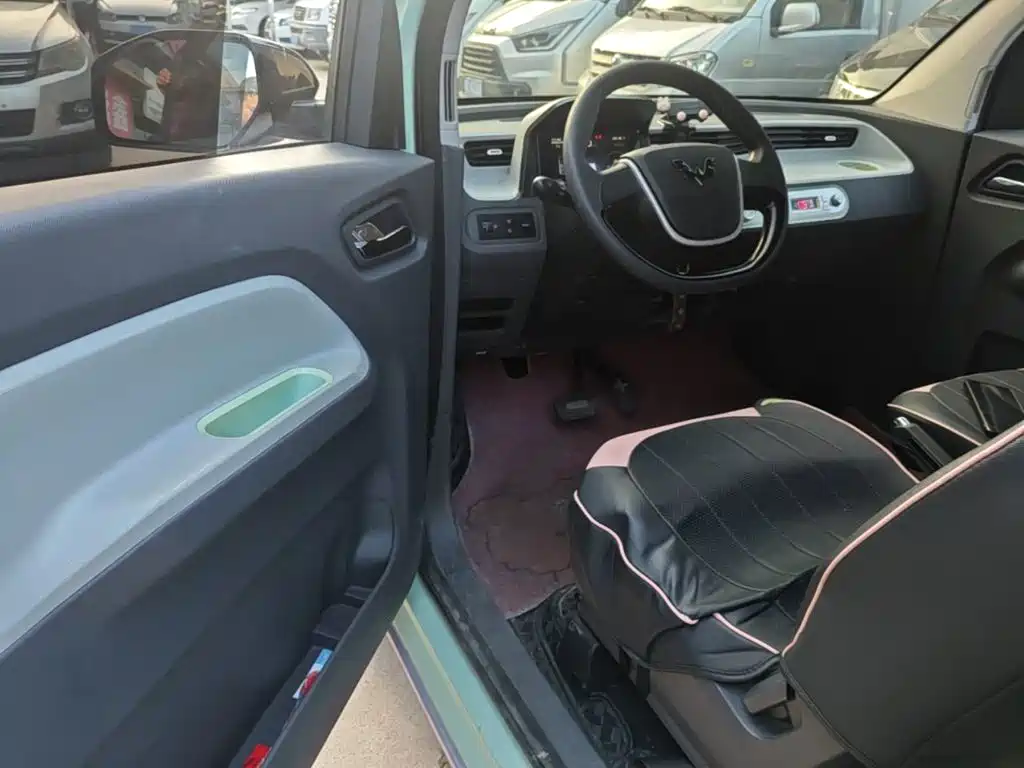 Wuling MINIEV — миниатюра 16