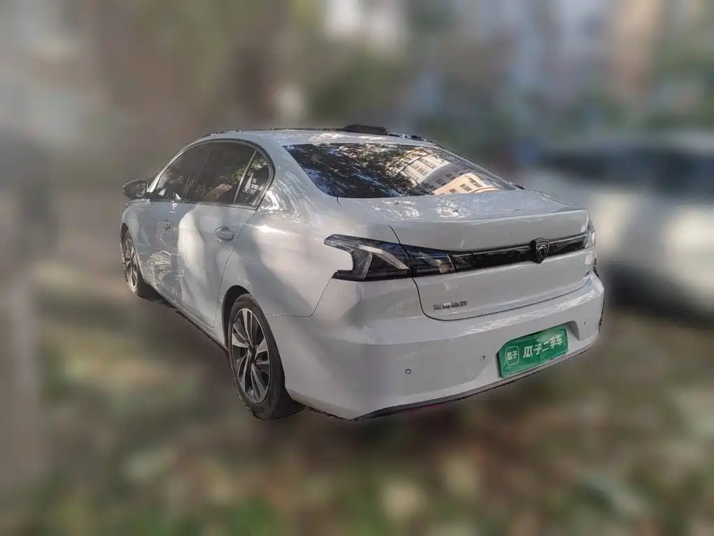 Peugeot 408 — миниатюра 4
