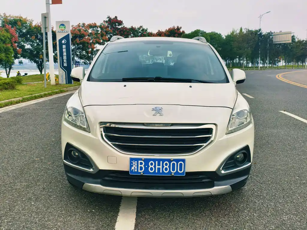 Peugeot 3008 — миниатюра 2