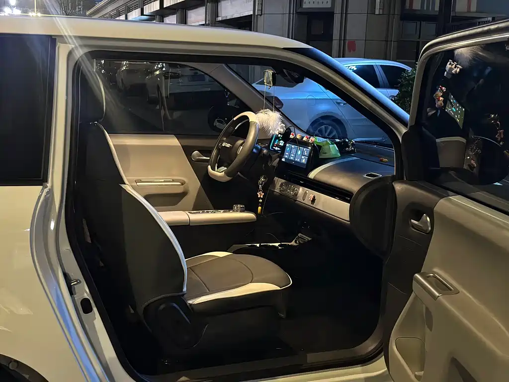 CHANGAN CHANGAN LUMIN