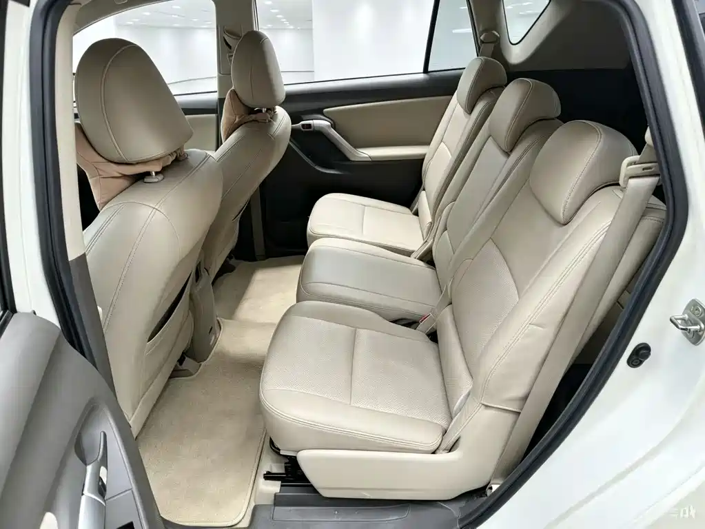 Toyota Verso — миниатюра 4