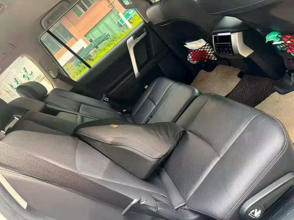 Toyota Prado — миниатюра 14