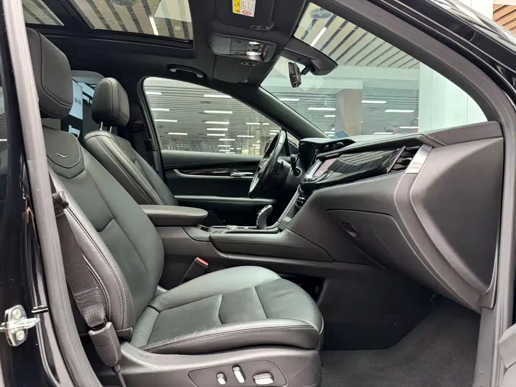 Cadillac XT6 — миниатюра 17