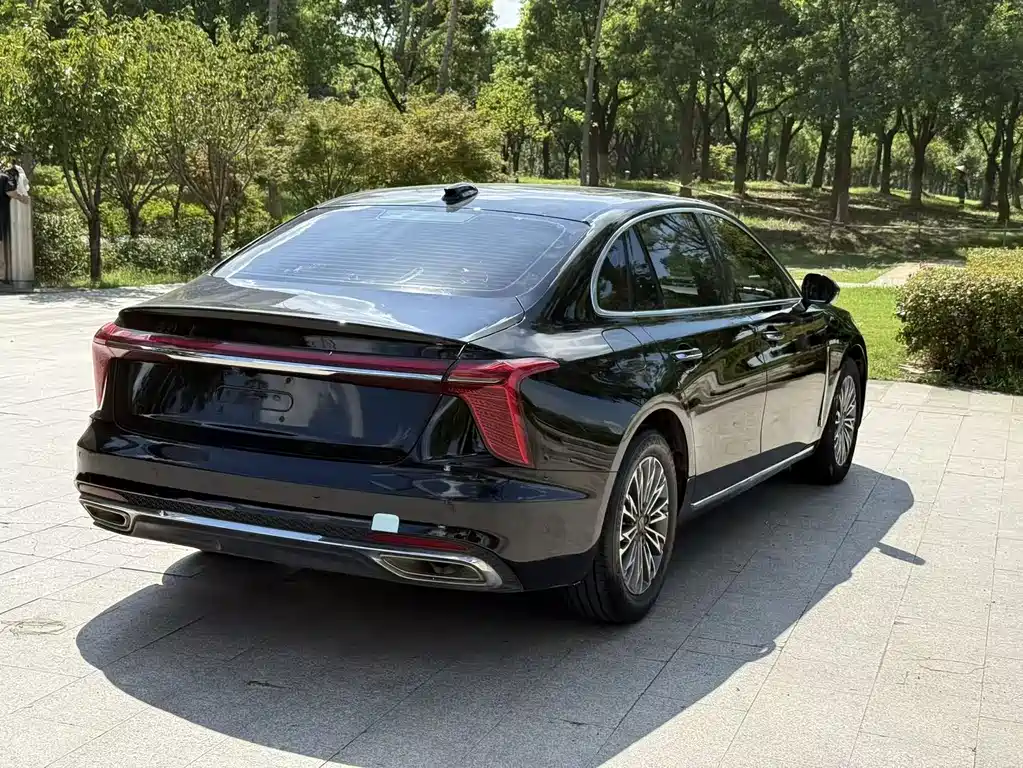 Hongqi Hongqi H5 — миниатюра 4