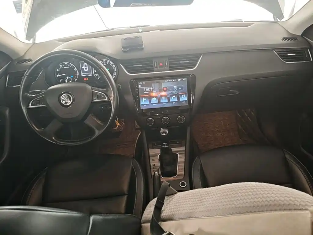 Skoda Octavia — миниатюра 10