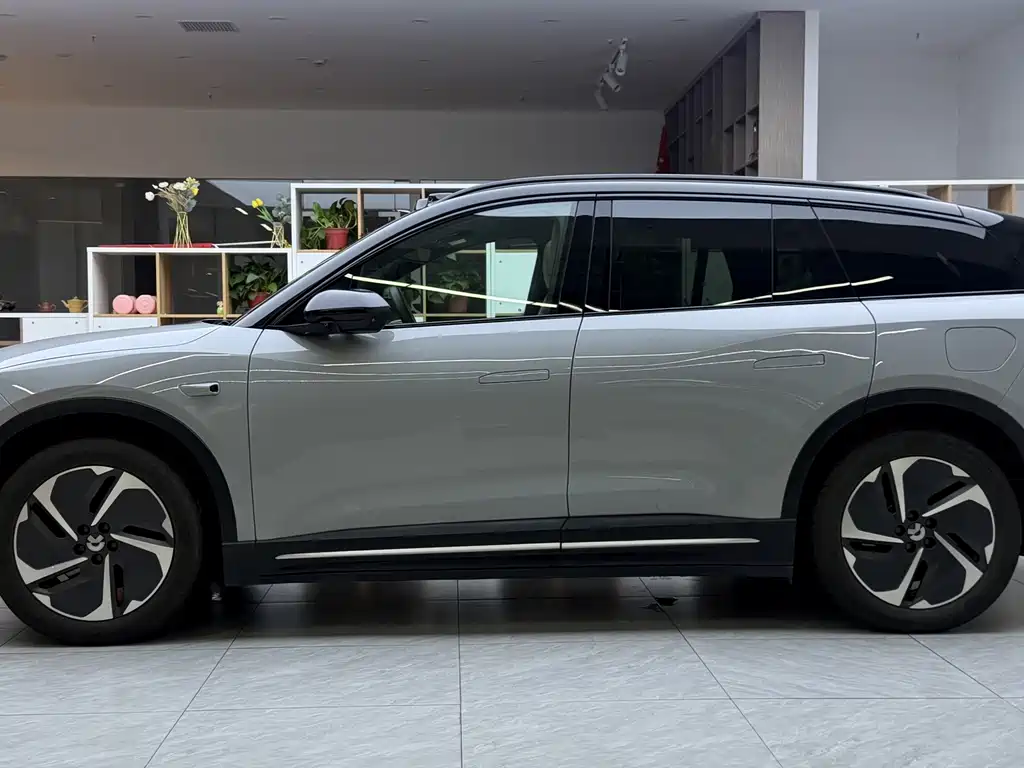 NIO ES6 — миниатюра 3