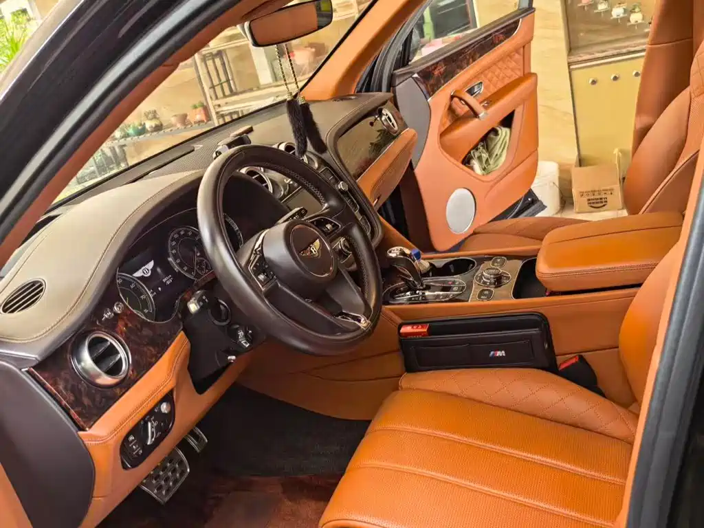 Bentley Bentayga 2016 6.0T Standard