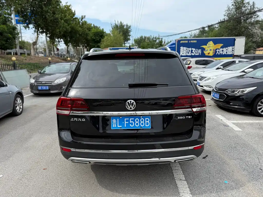 Volkswagen Teramont — миниатюра 4