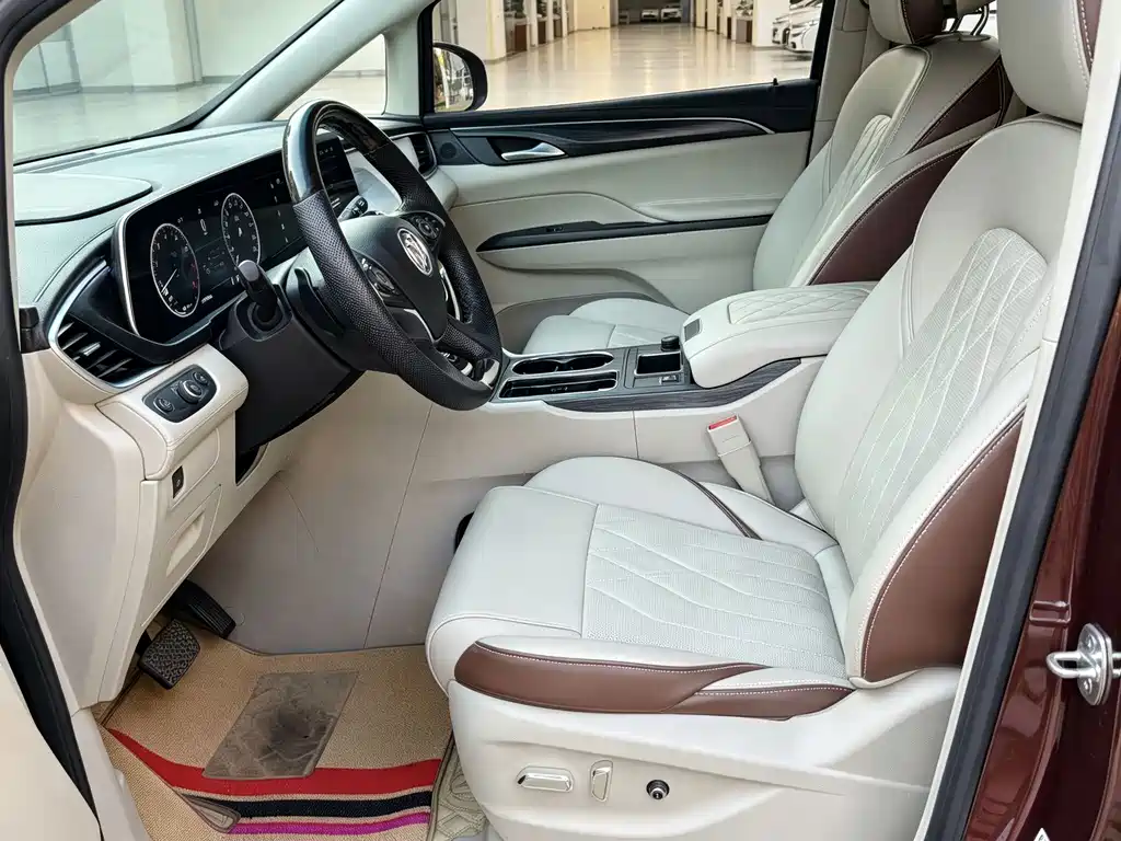 Buick GL8 — миниатюра 9