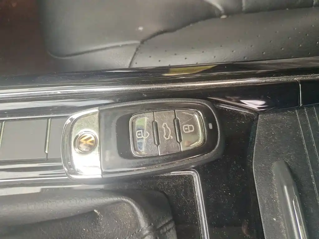Volkswagen Phideon — миниатюра 9