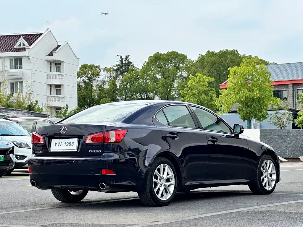 Lexus IS 250 Dazzle Dynamic Edition, фото 7