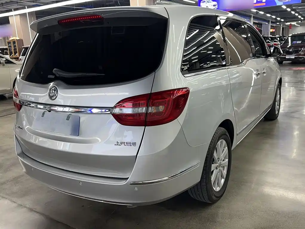 Buick GL8 2017 25S Luxury V