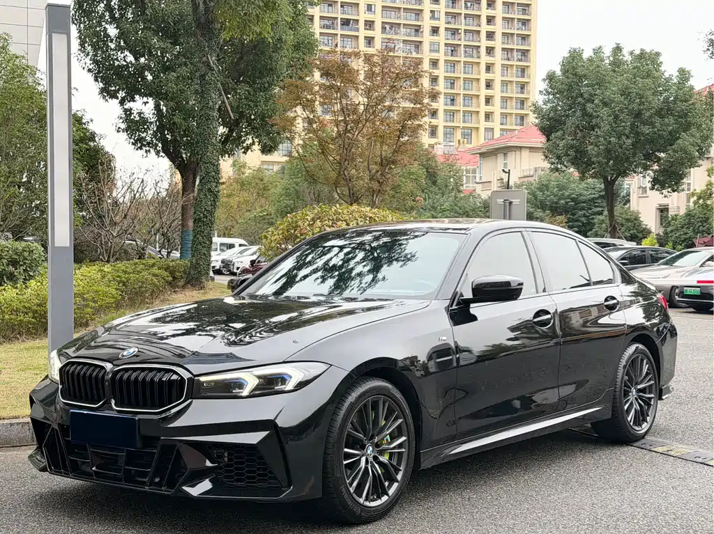 BMW 3 Series 2023